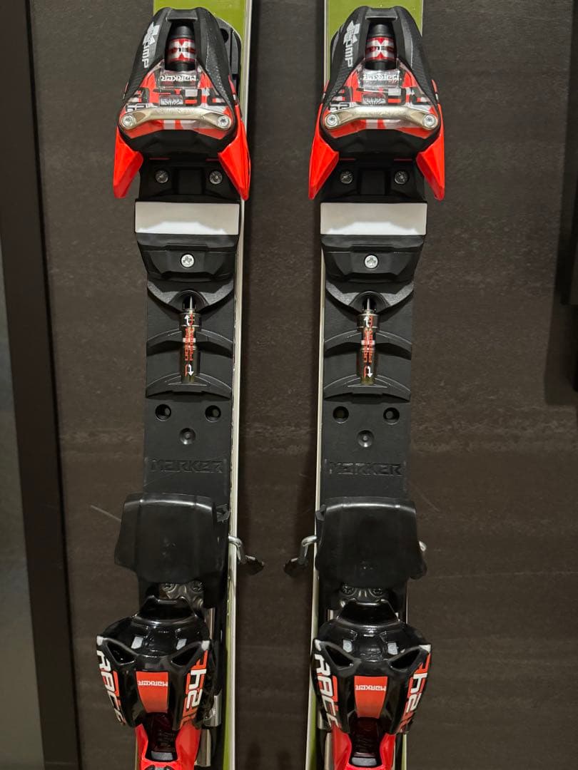 Völkl Racetiger SL 165 ワールドカップ スキー　みつ