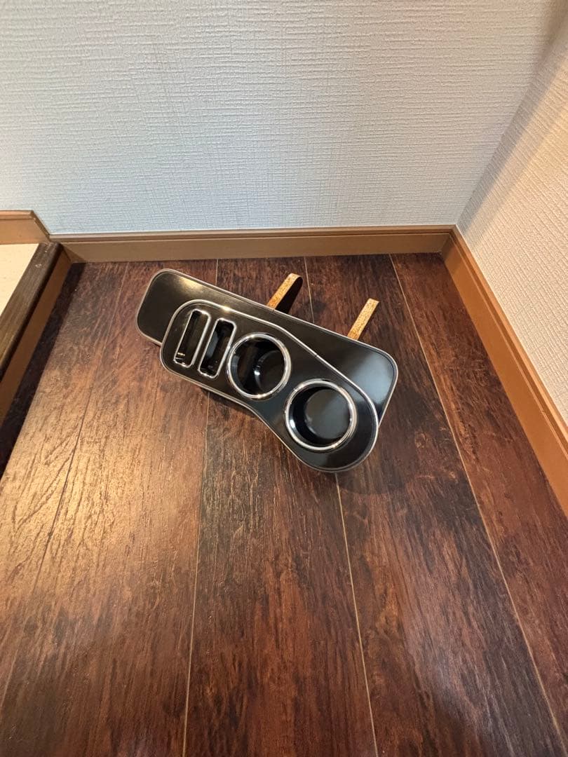 タントカスタムla600センターコンソールトリム ブラック