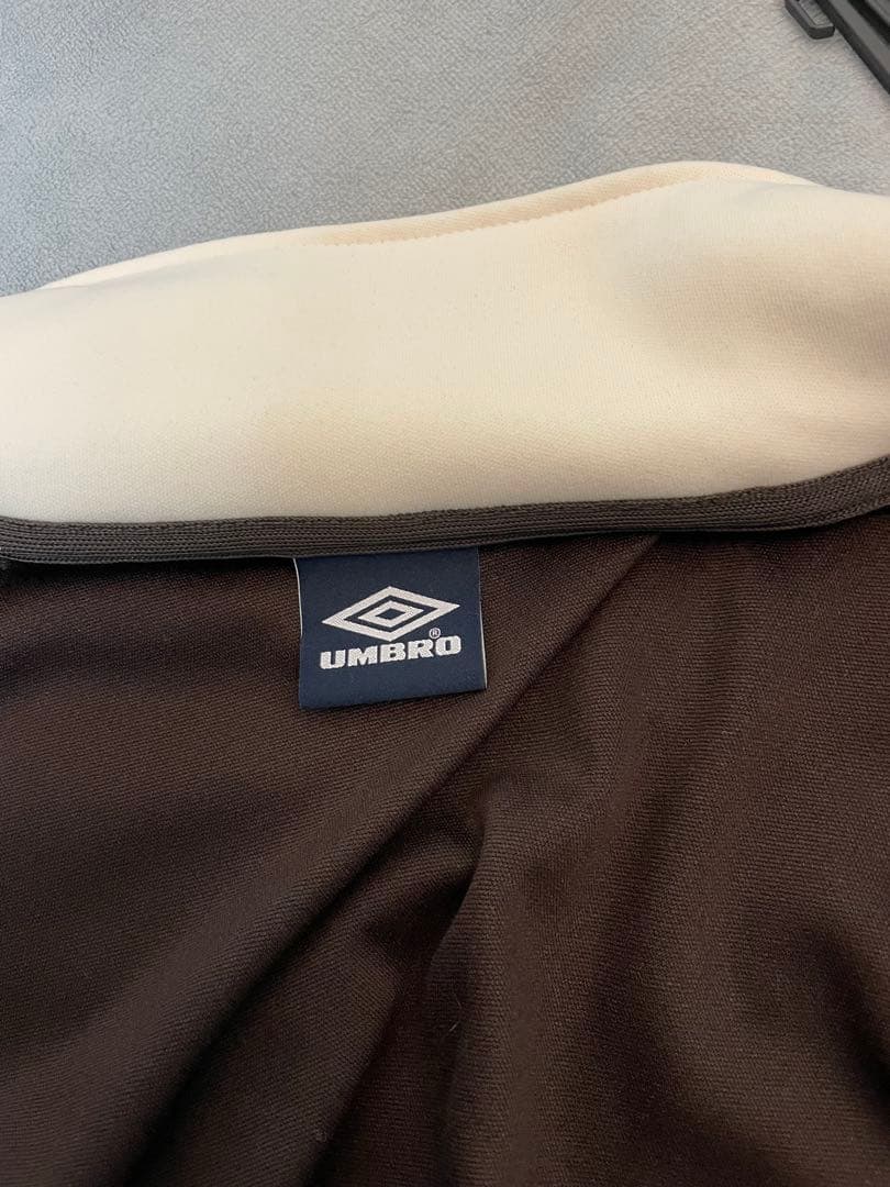 Umbro ジャージ ブラウン/クリーム　トラックジャケット