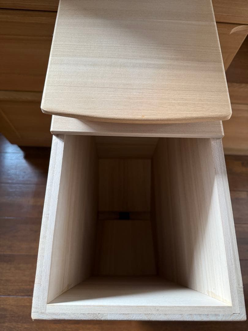 桐米びつ　米蔵　30kgタイプ 竹本力雄作 防湿 防虫 ライスストッカー