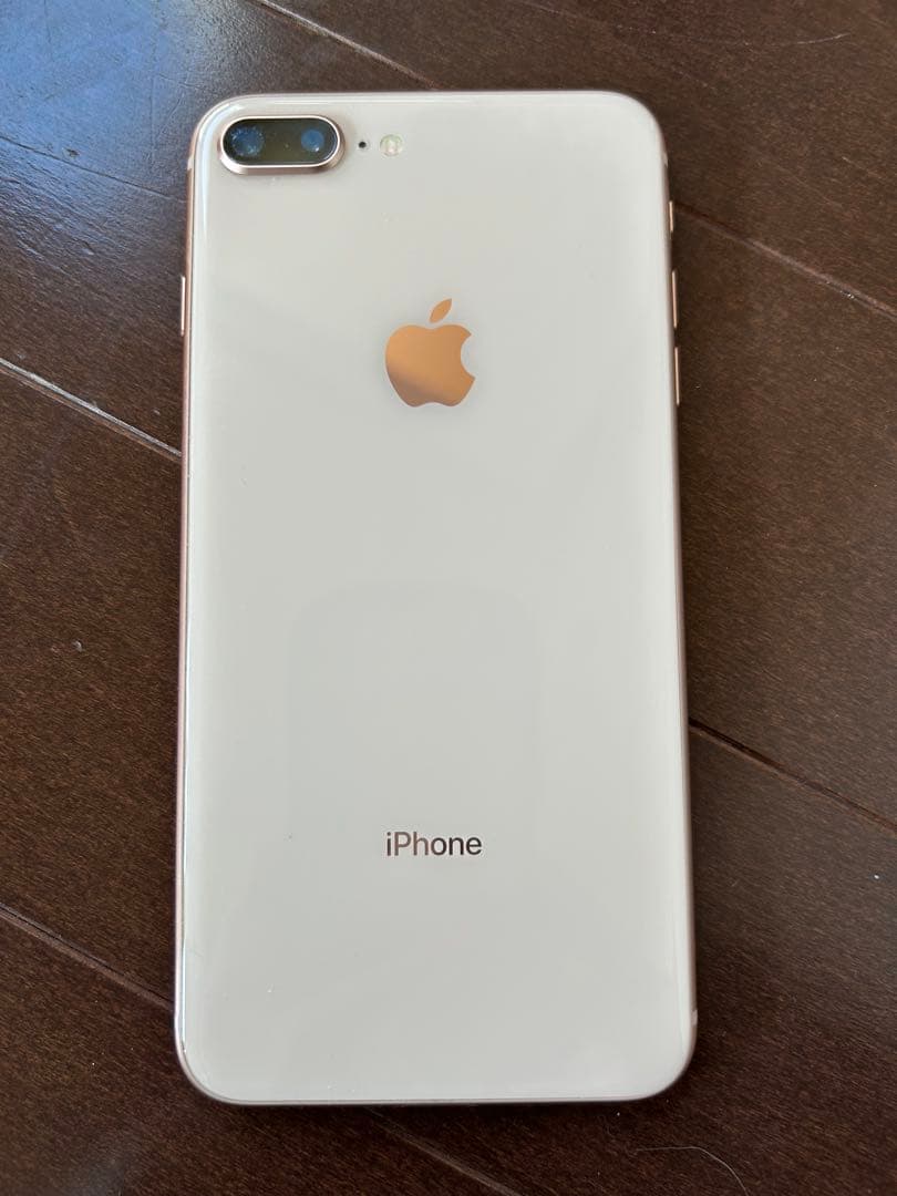 Apple iPhone 8 Plus ゴールド