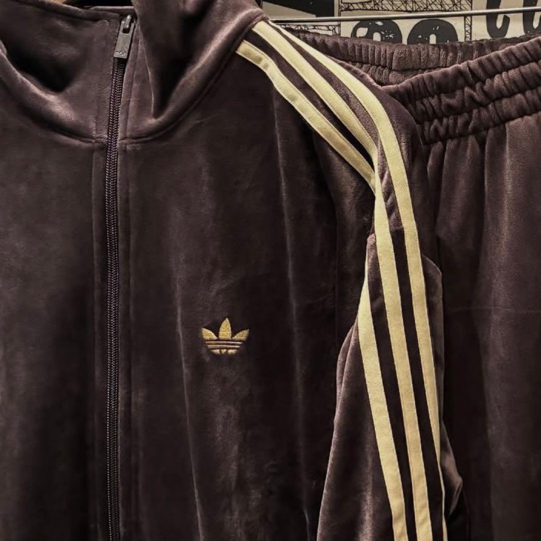 新品L⭐️adidas ファイヤーバード ベロア トラックトップ ダークブラウン