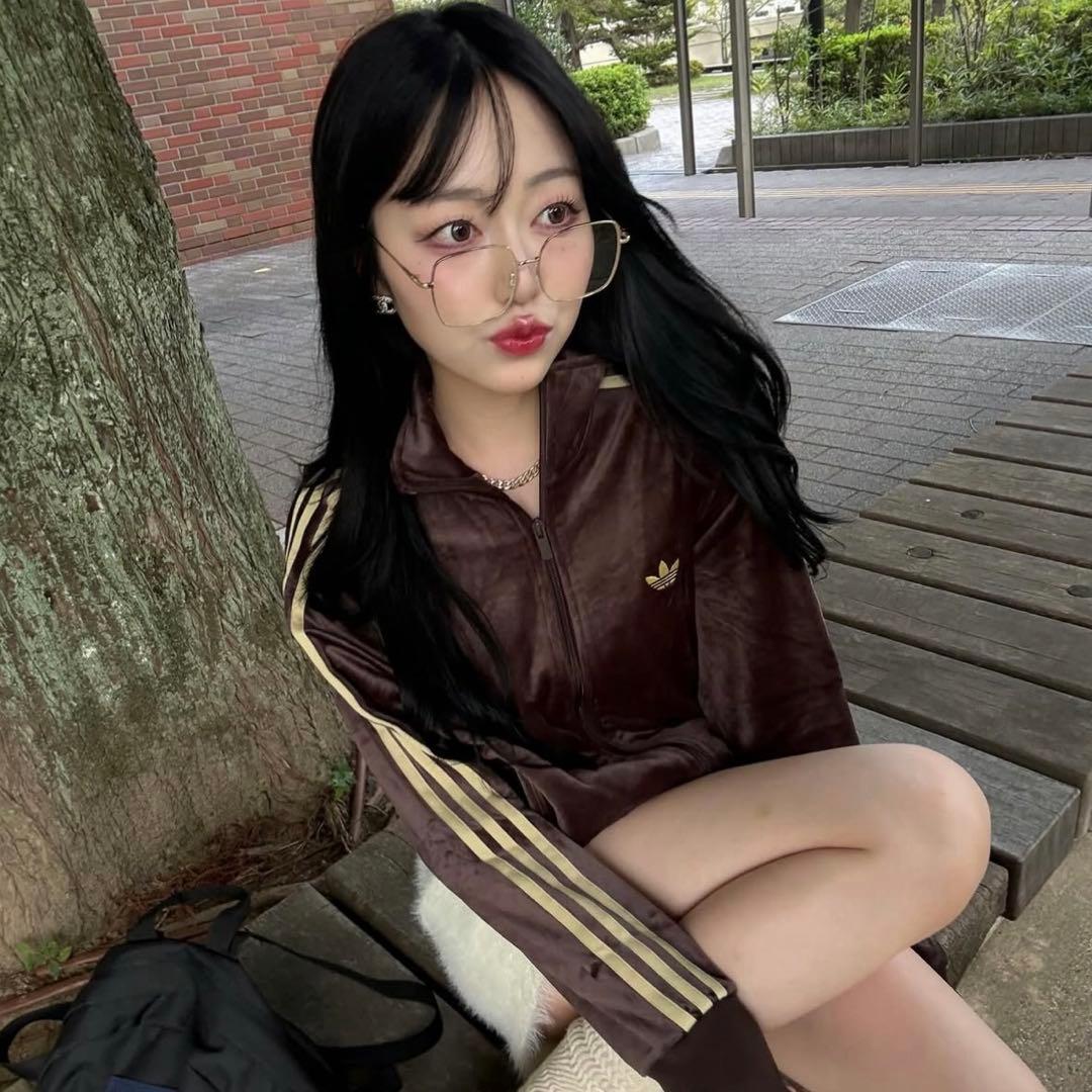 新品L⭐️adidas ファイヤーバード ベロア トラックトップ ダークブラウン