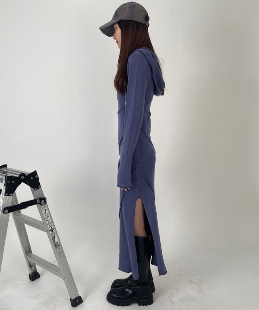 ROGER AND RAWハーフジップニットロングワンピース