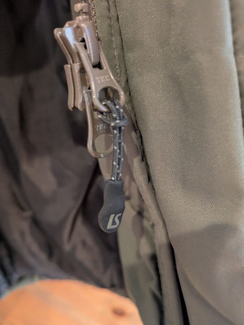 ルースイソンブラ オリーブ グリーン トリカゴ ベンチコート