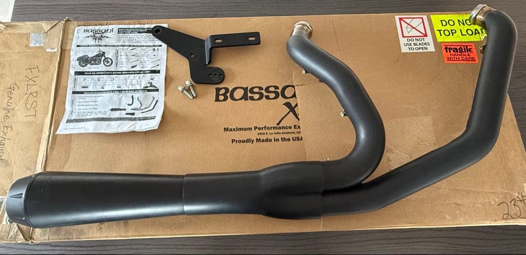 Bassani X マフラー