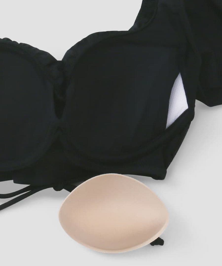 水着　黒　夏　女性用　レディース　ワコール WACOAL ブラック盛れる水着