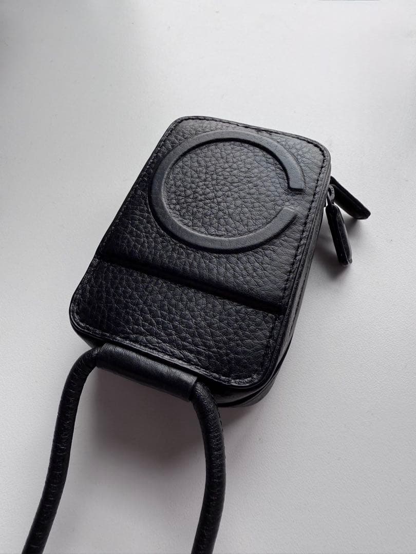 【objcts.io】ストラップ一体型マイクロバッグ＆iphoneケース