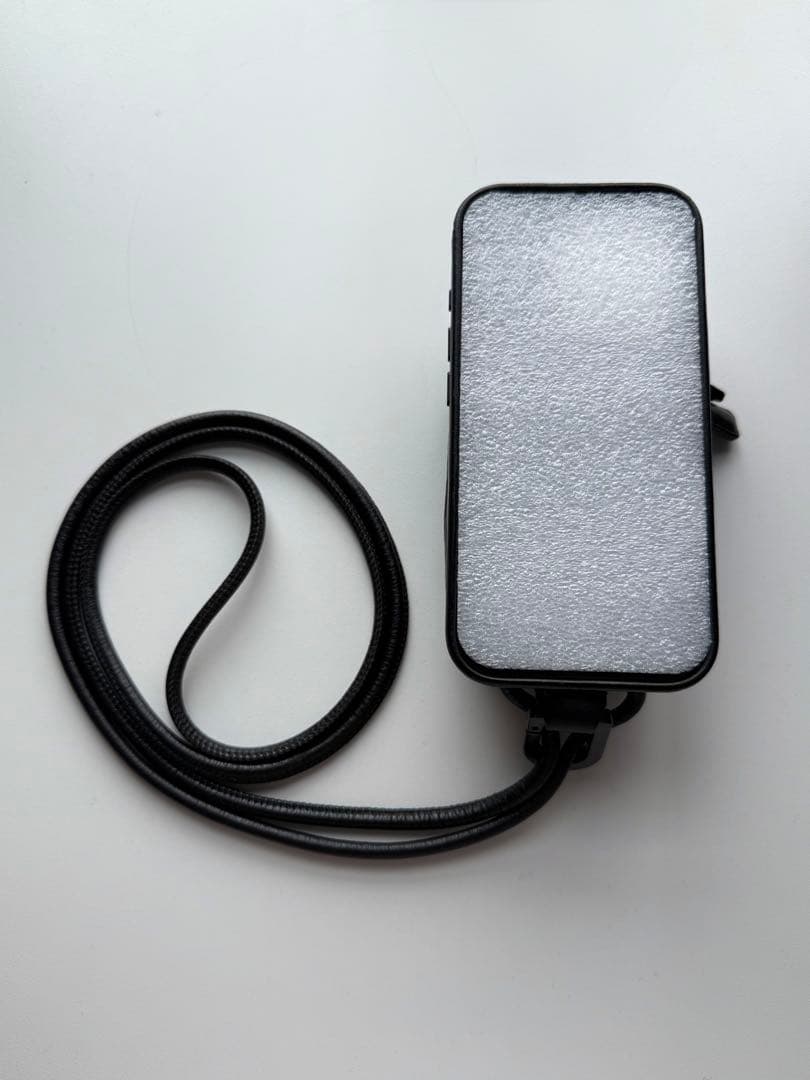 【objcts.io】ストラップ一体型マイクロバッグ＆iphoneケース