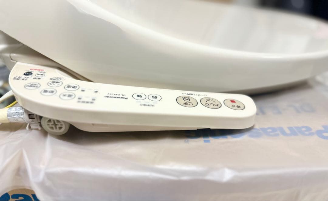 u*8様 Panasonic 温水洗浄便座 DL-EJX2E2-CP ウォシュレ