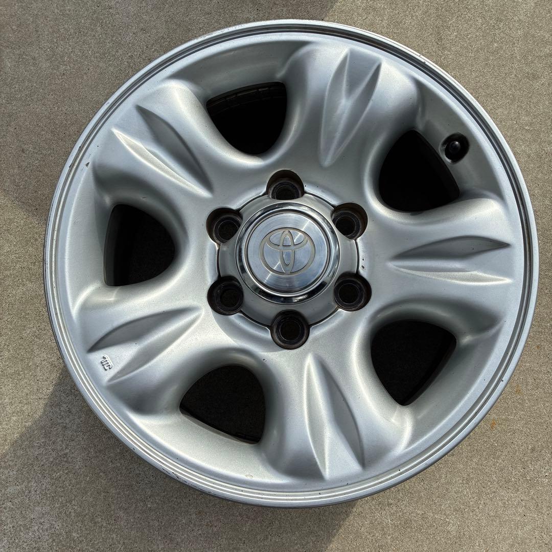 アルミホイール　16インチ　トヨタ　ハイラックスサーフ