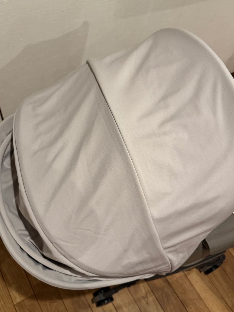 Combi 電動ハイローチェア ネムリラコードレス AUTO SWING SS＋