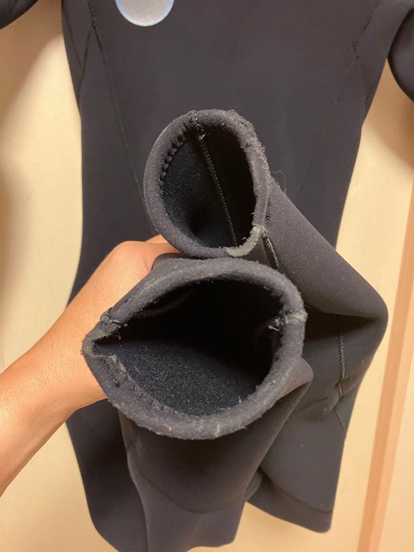 最終値下げ‼️オニールプロショップ限定モデル3㎜フルスーツ 着用回数少なく美品