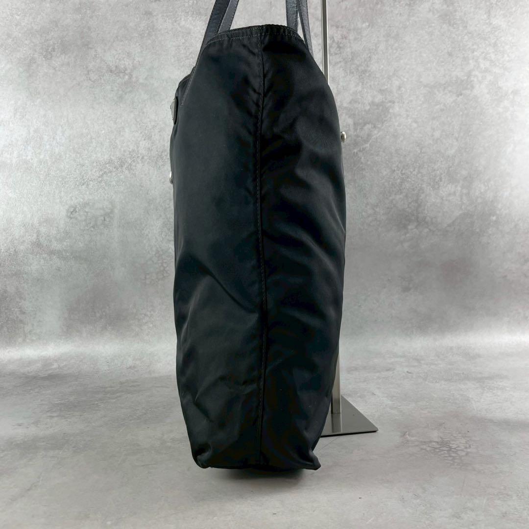 プラダ テスート　ナイロン トートバッグ ブラック 三角ロゴ　A4可　ブラック