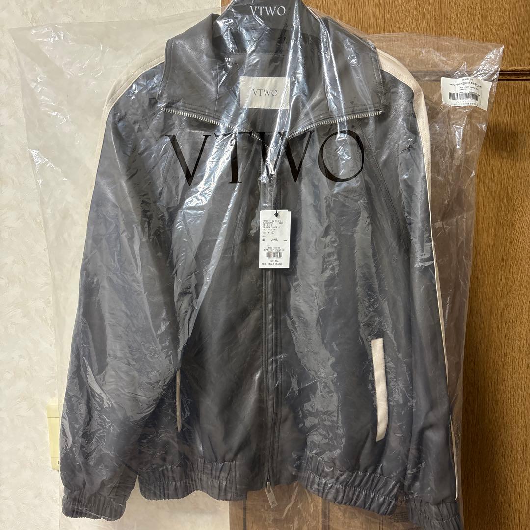 0*1様 TWICEモモ着用 モニタリング衣装 トラックジャンパー