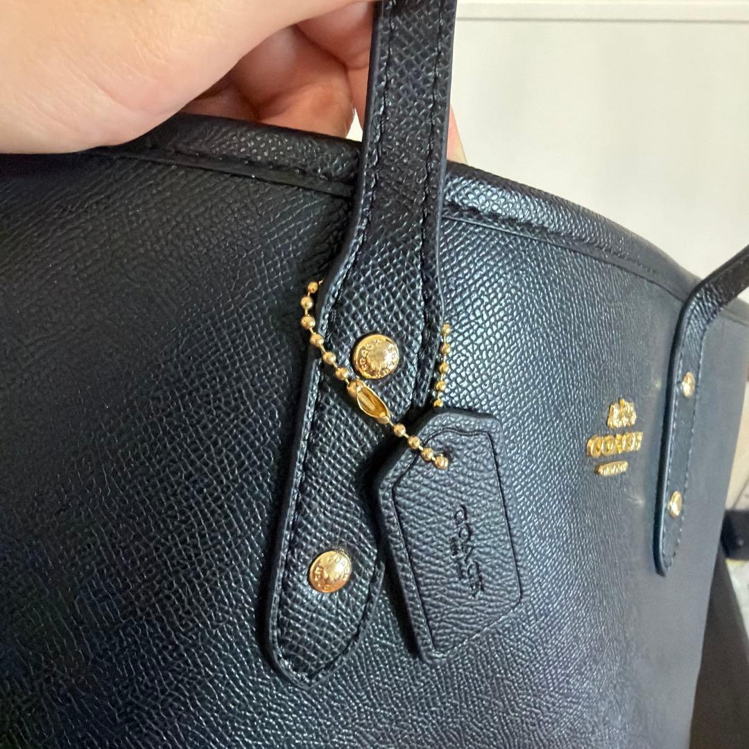 極美品 コーチ トートバッグ ブラック F58846 チャーム付き 保存袋付き