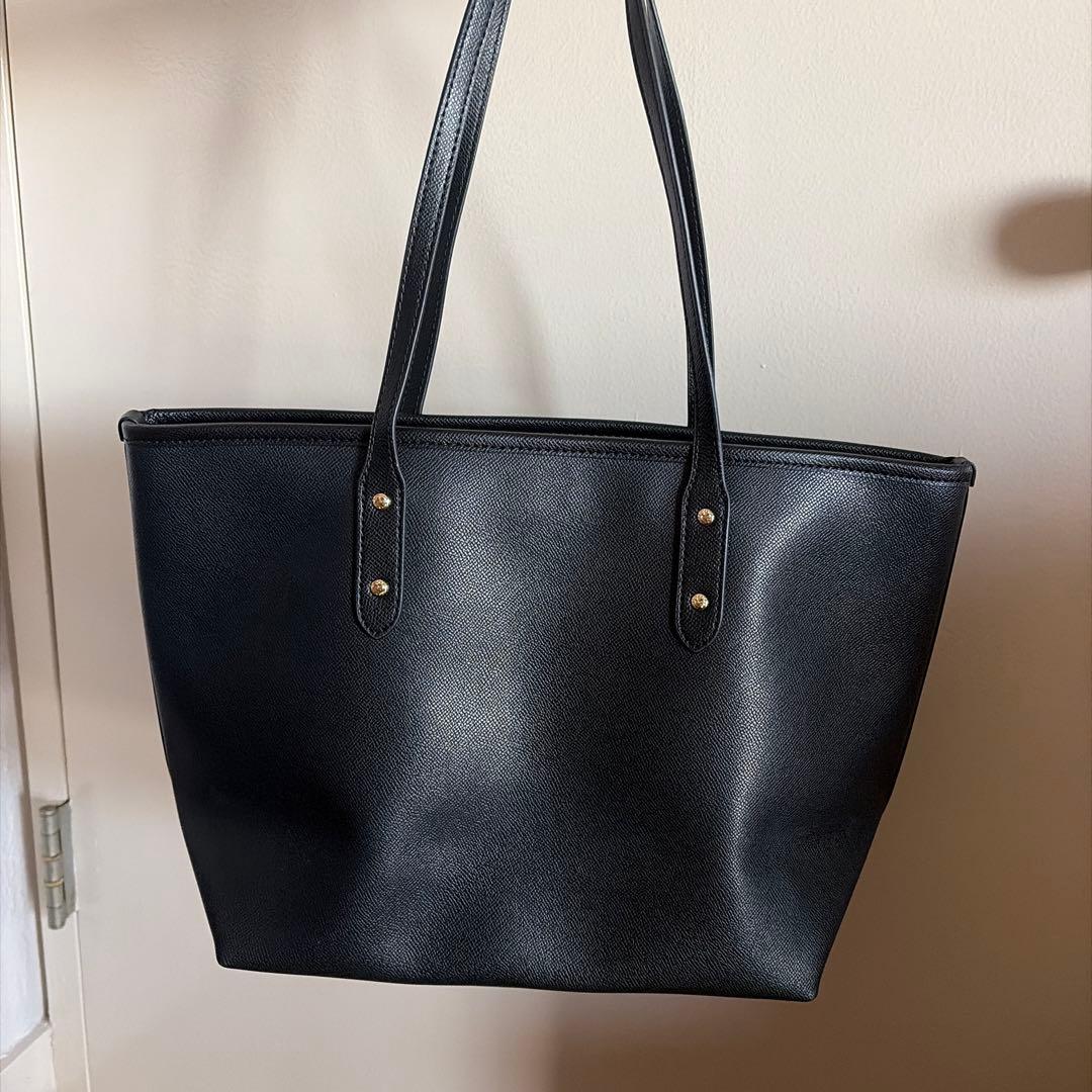 極美品 コーチ トートバッグ ブラック F58846 チャーム付き 保存袋付き