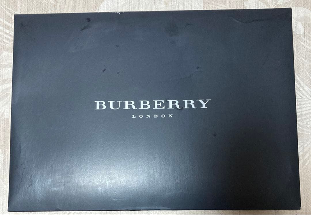 BURBERRY ロゴ刺繍 ウールひざ掛け ブランケット バーバリー　未使用