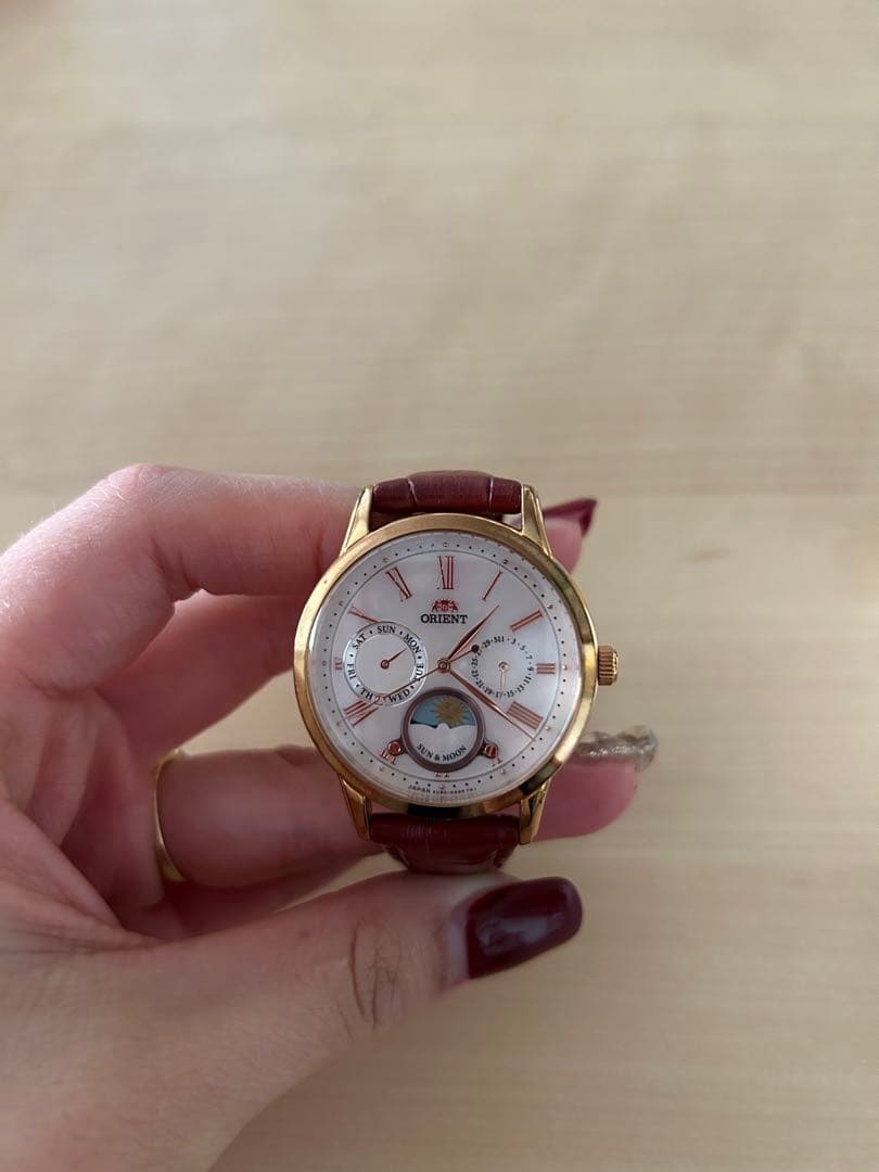 ORIENT 「太陽と月」パールダイヤル レッドレザー レディースクォーツ