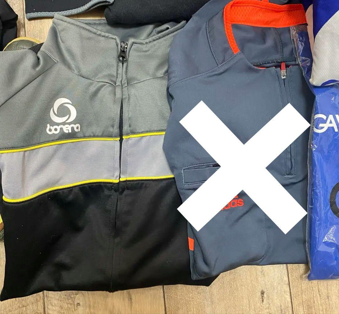 フットサル まとめ売りNIKE adidas Mユニフォームサッカー　練習着