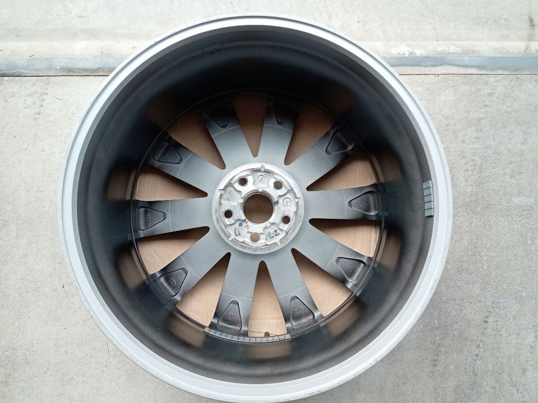 クラウンスポーツ純正ホイール　１本
