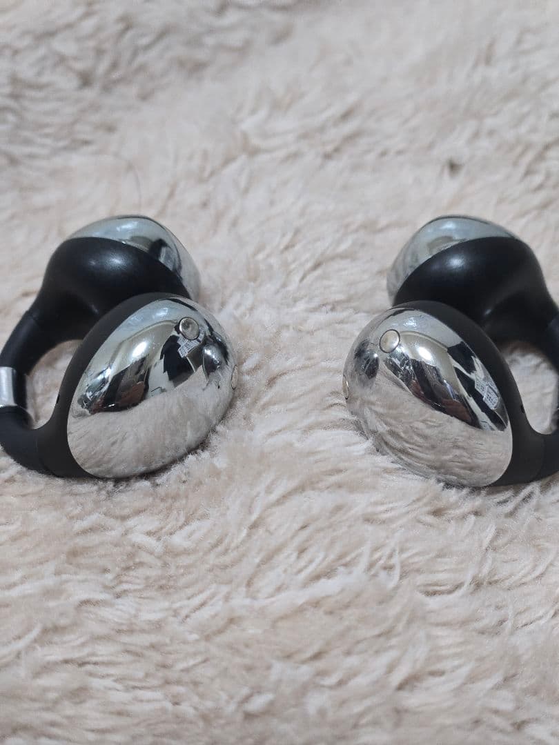 モダニティ BUTTONS CLIP シルバーブラック