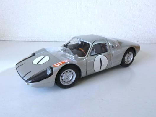 特価 MINICHAMPS 1/18 ポルシェ 904 カレラ GTS 日本GP