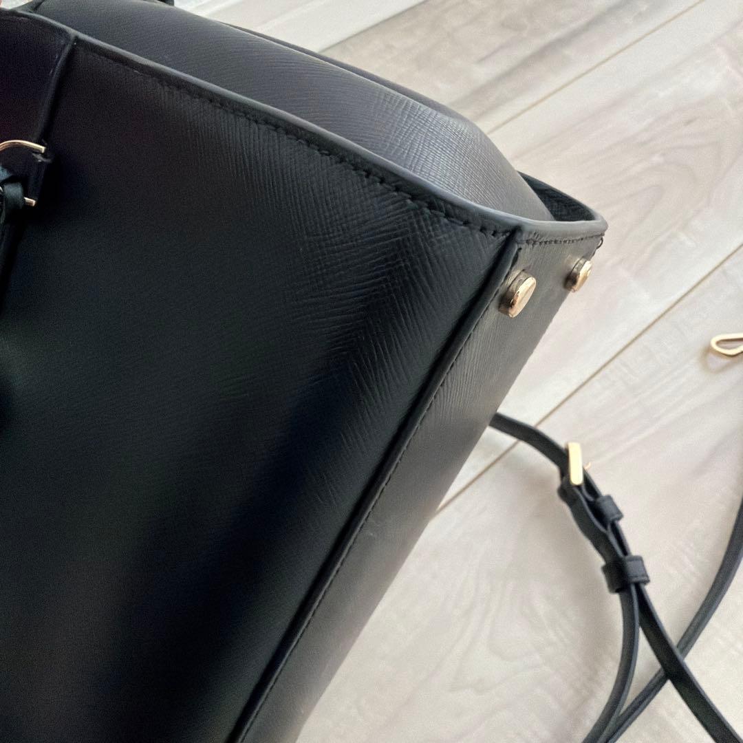 kate spadeマディソン トップハンドル スモールサッチェル ブラック