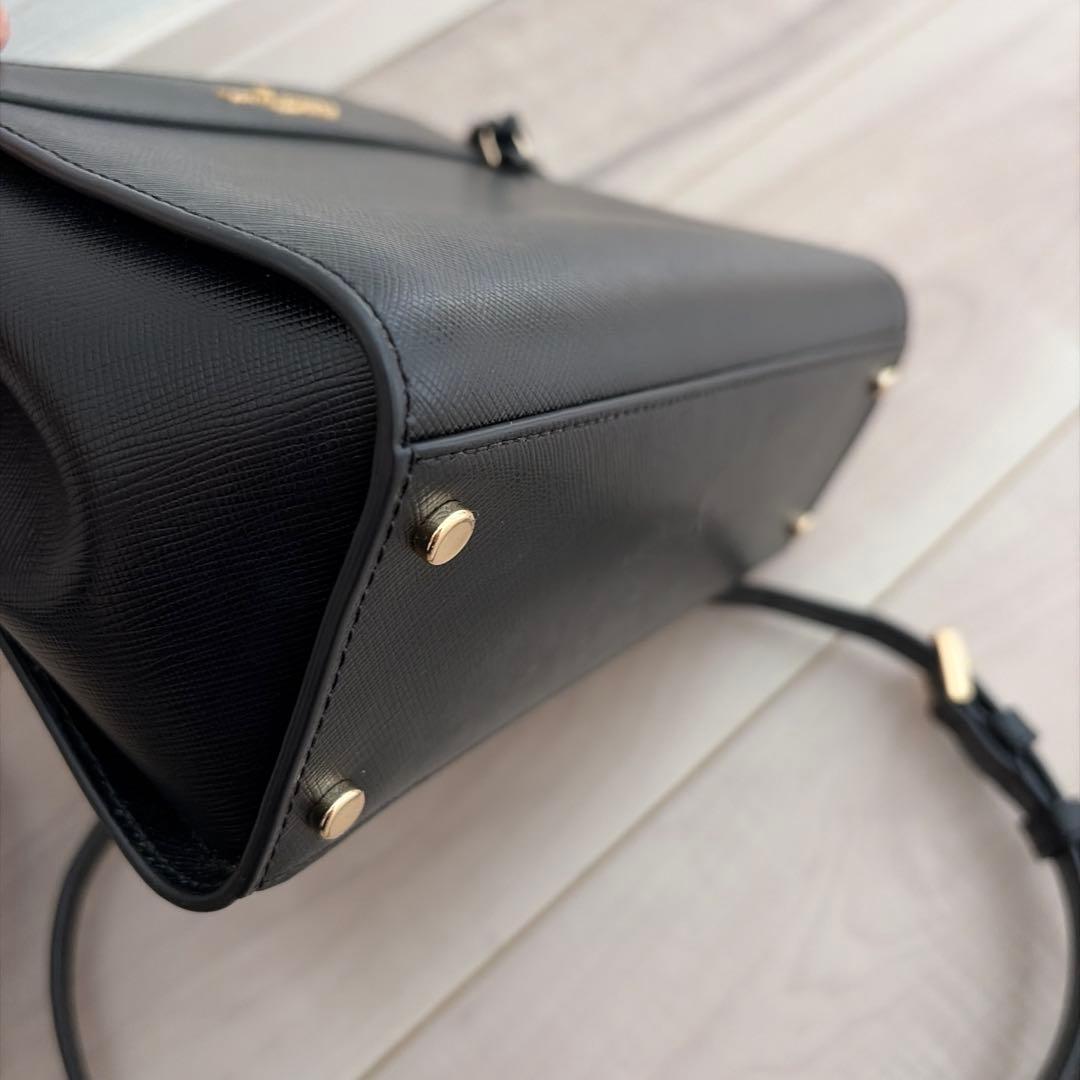 kate spadeマディソン トップハンドル スモールサッチェル ブラック