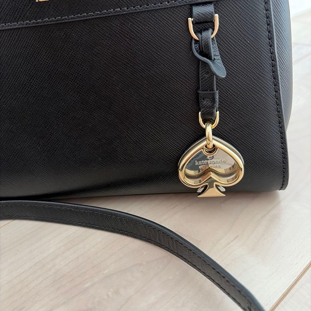 kate spadeマディソン トップハンドル スモールサッチェル ブラック