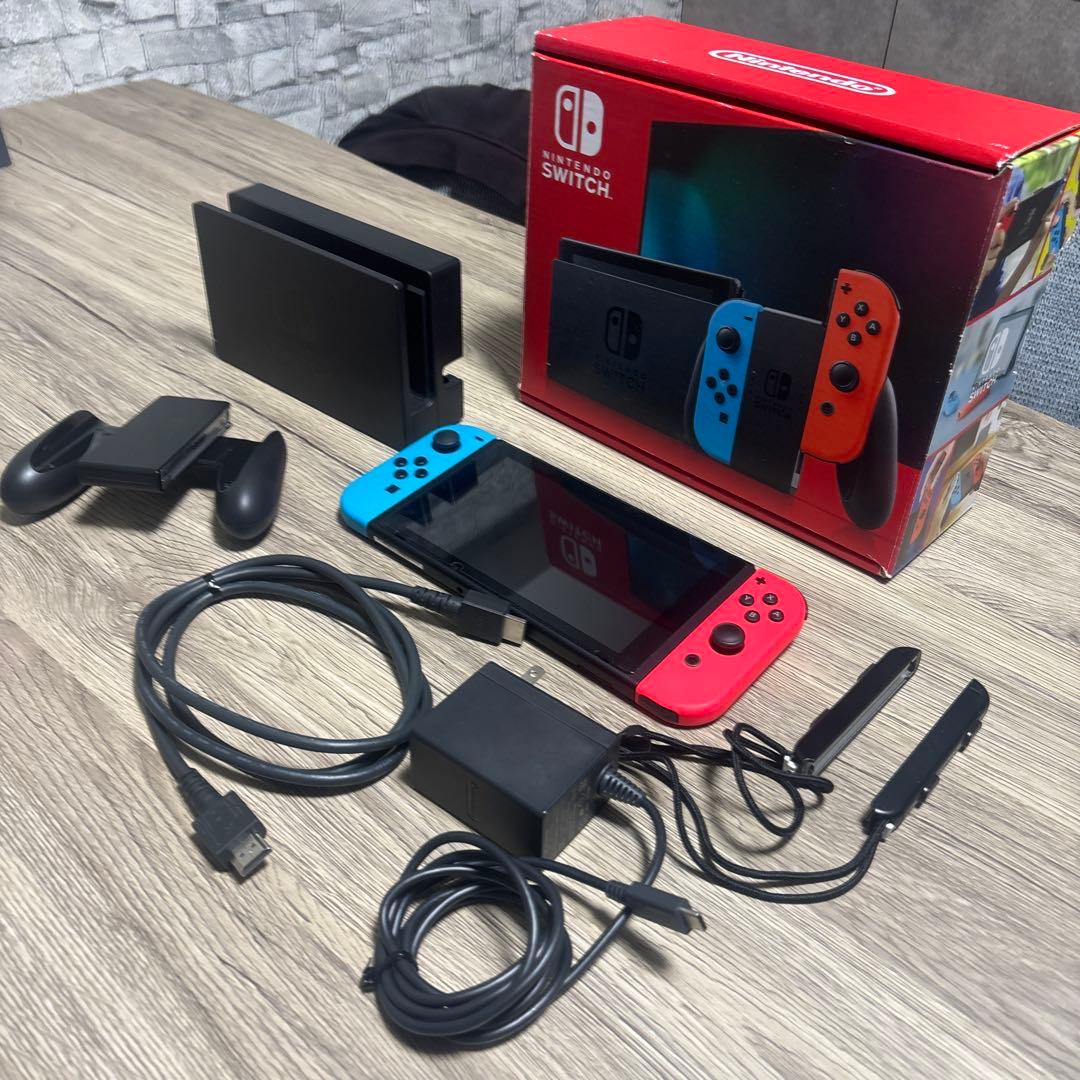 Nintendo Switch 本体（箱付き）&ソフト付き