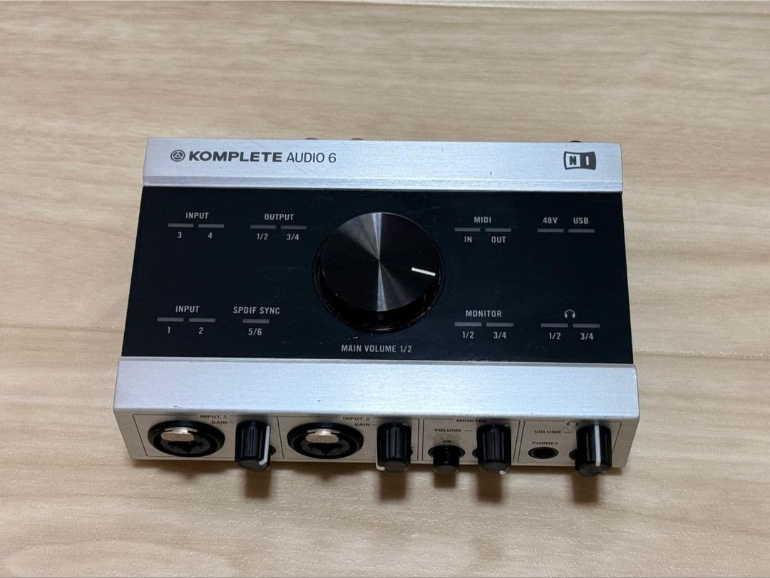 KOMPLETE AUDIO 6 動作確認済み