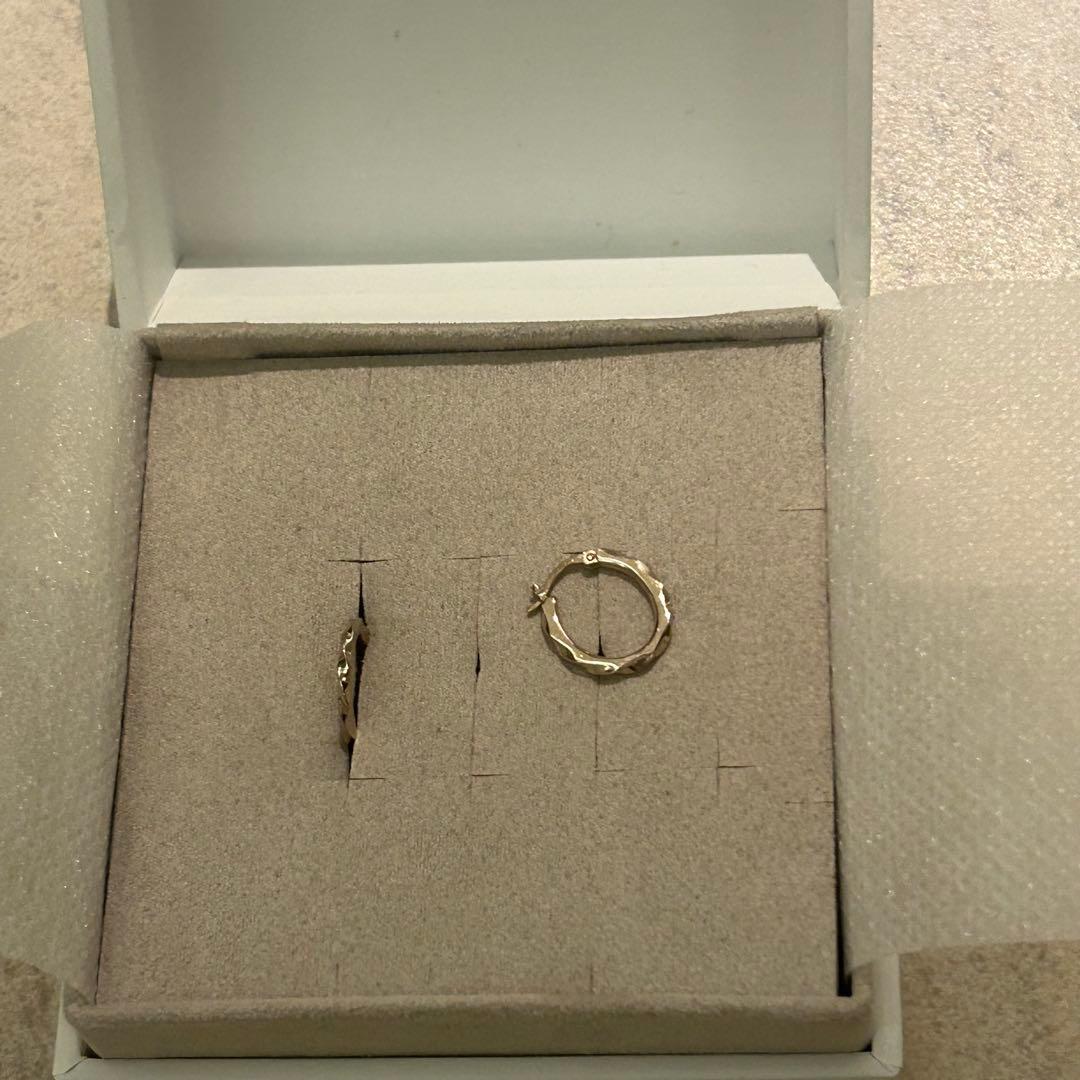 ete 未使用 ツイストフープピアス ピンクゴールド