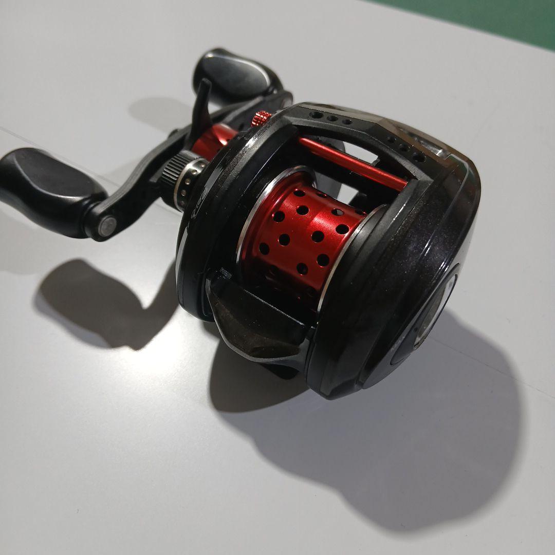 アブガルシア　Revo LTX ベイトリール ブラック/レッド