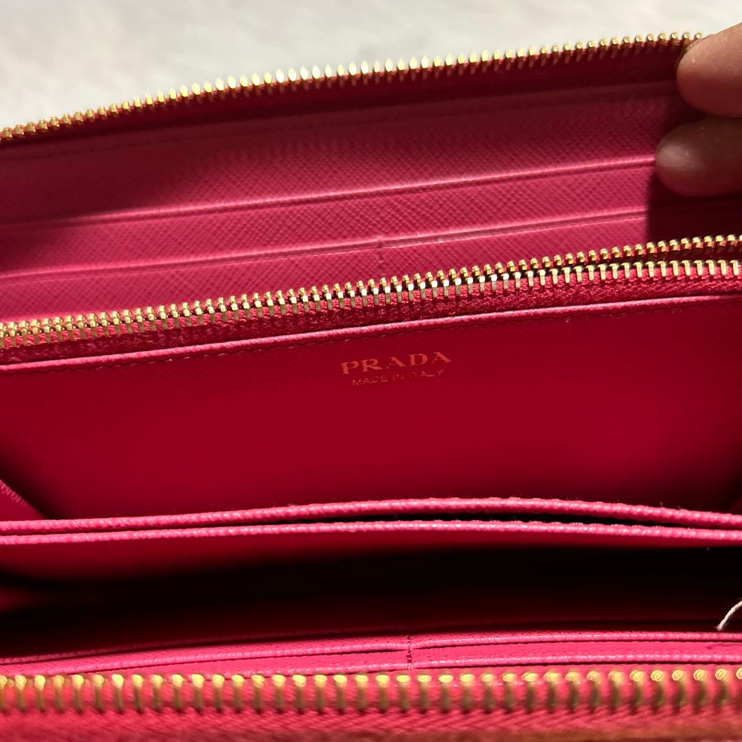 PRADA 長財布　サフィアーノ