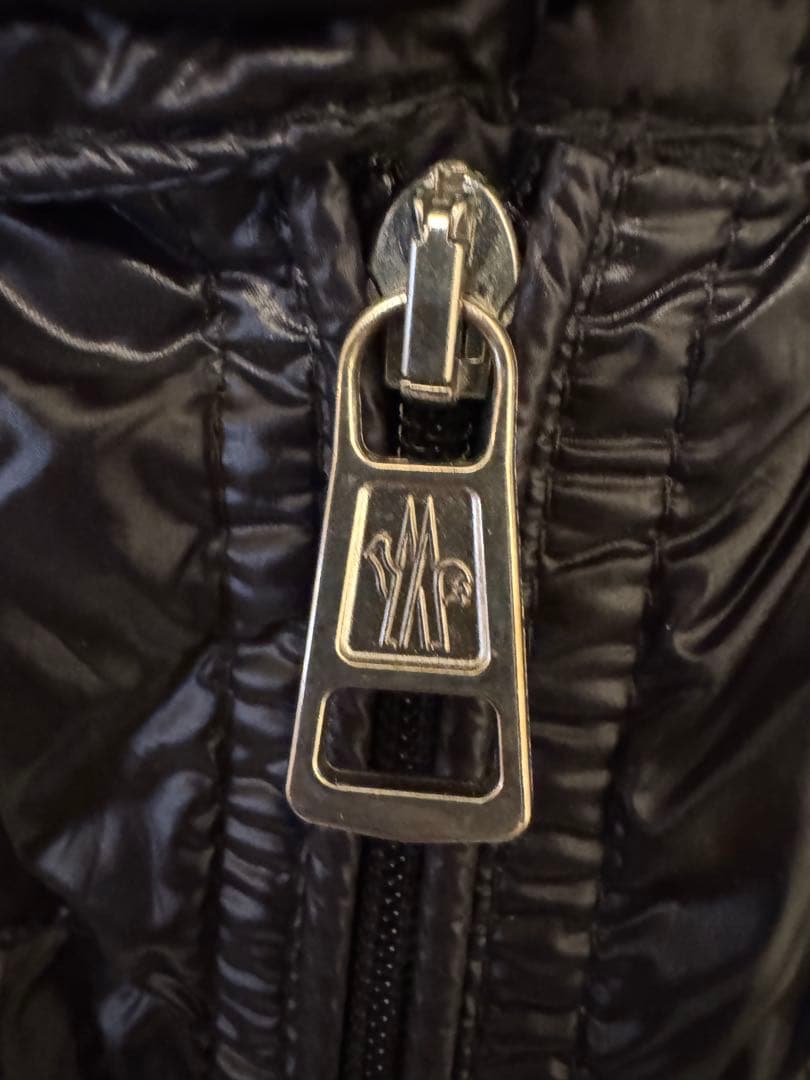 【極美品】希少サイズ 4 MONCLER GUI GILET ダウンベスト