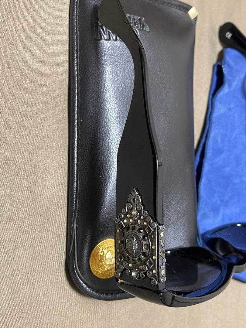 Gianni Versace ブラック サングラス ケース付き