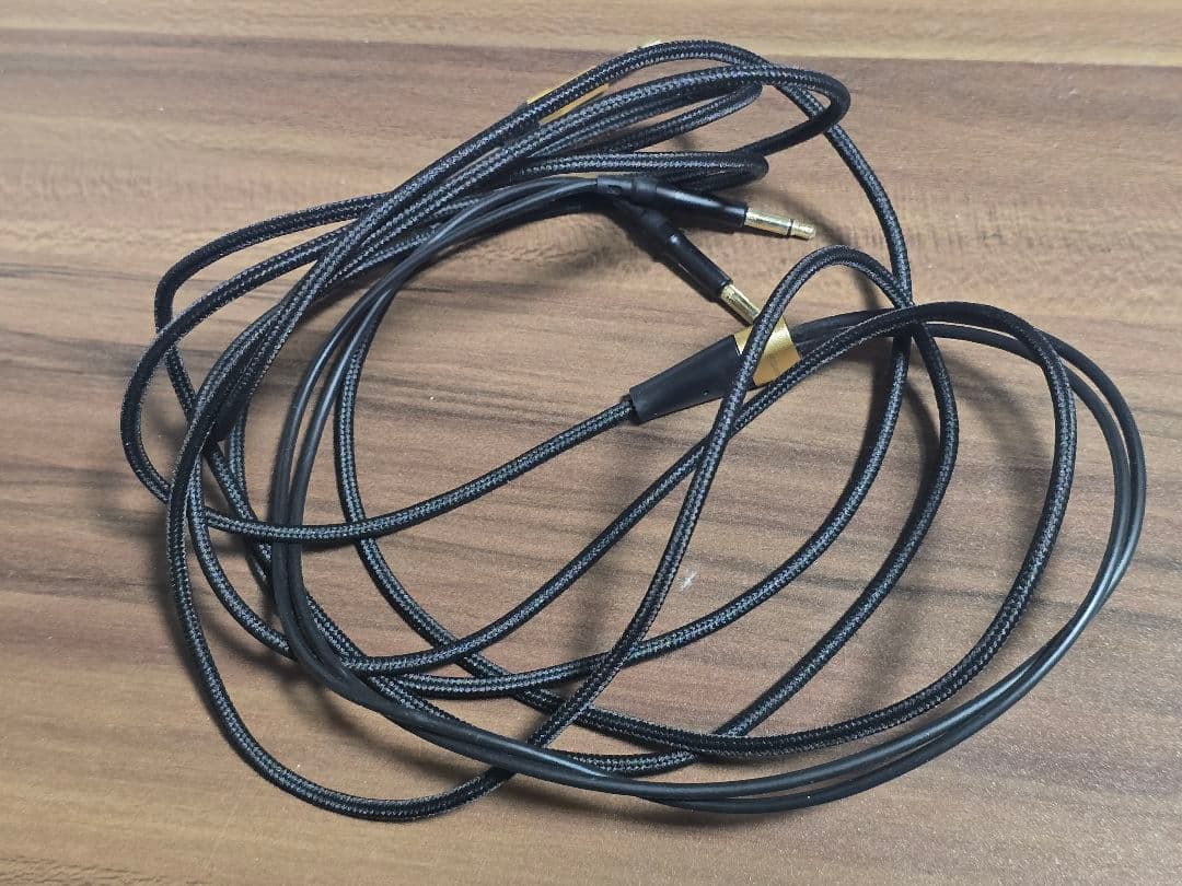 MEZE 99 CLASSICS Walnut Gold 有線ヘッドホン