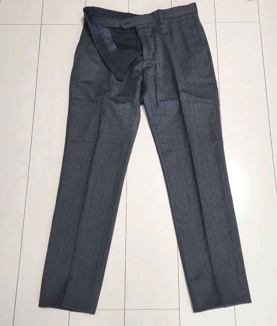 【イタリア購入品】LARDINI グレー スーツ サイズ46（数回着用）