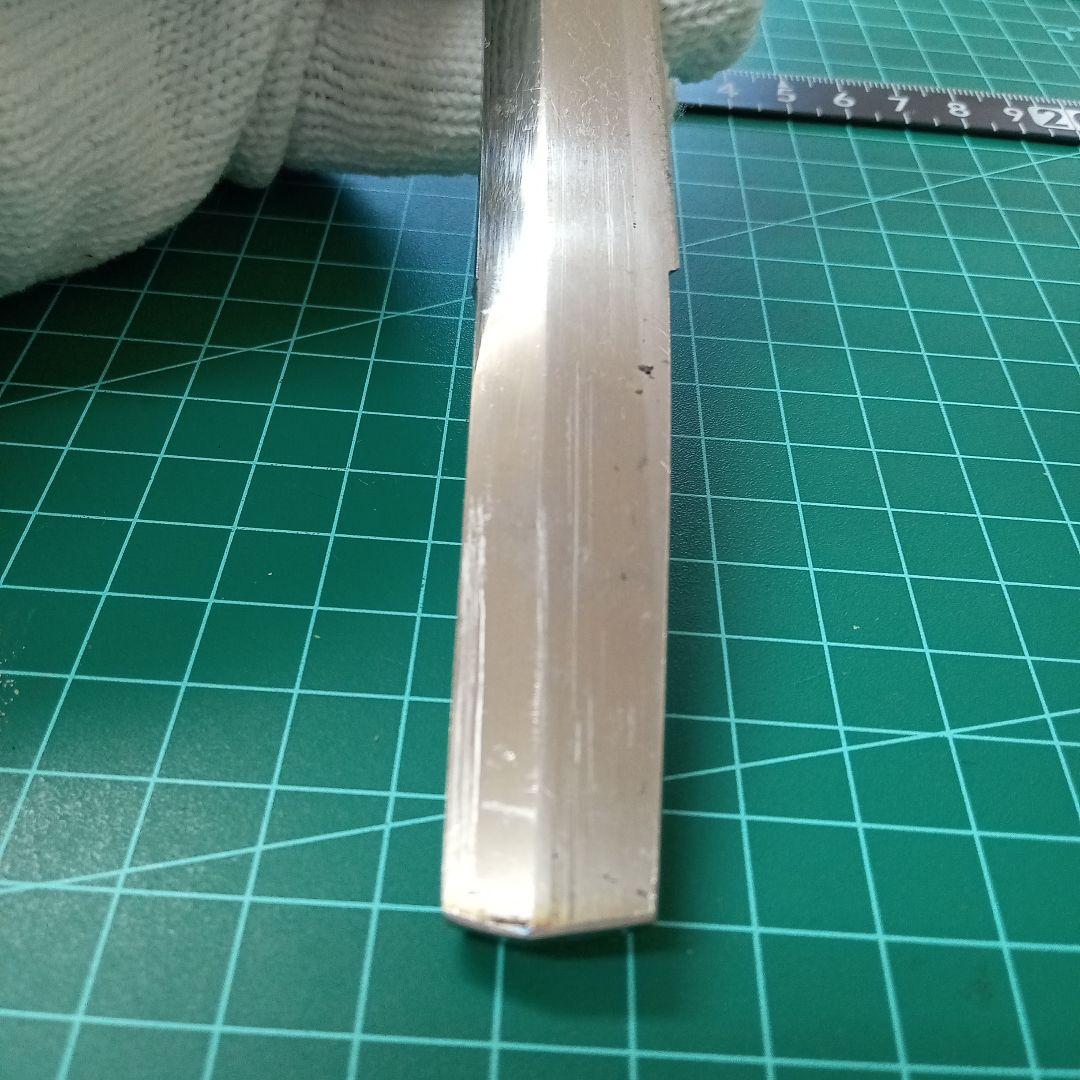 【ナイフ加工用玉鋼/合法サイズ】無銘脇差/錆身日本刀切先部分残欠／刃文直刃