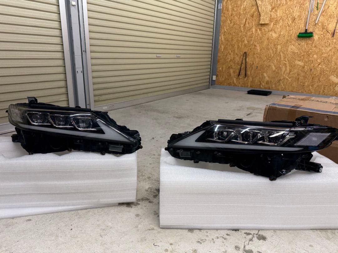 70カムリ 3眼LEDヘッドライト tt-abc 多少の値下げ可能！