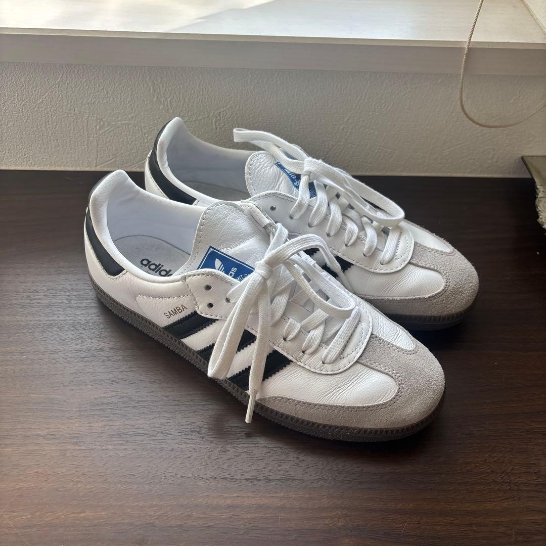 SAMBA adidas 白　23.5cm