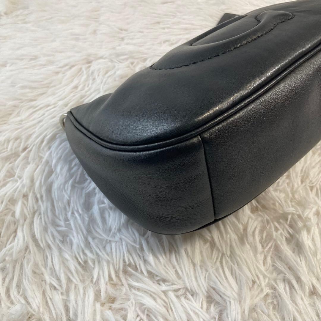 極美品　現行　コーチ　テリ ショルダー バッグ シグネチャー キルティング