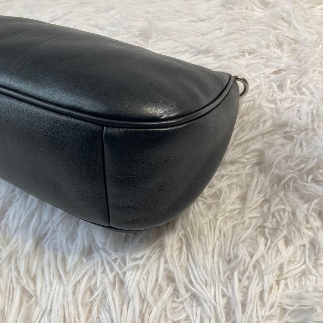 極美品　現行　コーチ　テリ ショルダー バッグ シグネチャー キルティング