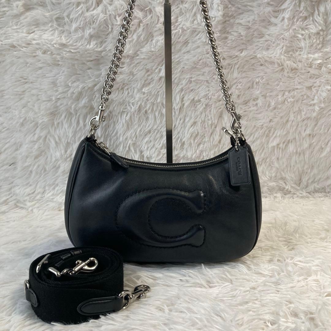極美品　現行　コーチ　テリ ショルダー バッグ シグネチャー キルティング