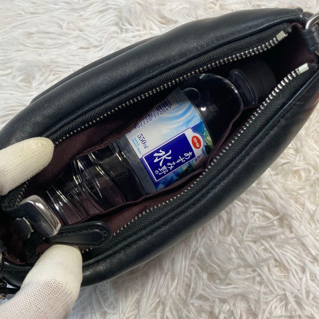 極美品　現行　コーチ　テリ ショルダー バッグ シグネチャー キルティング