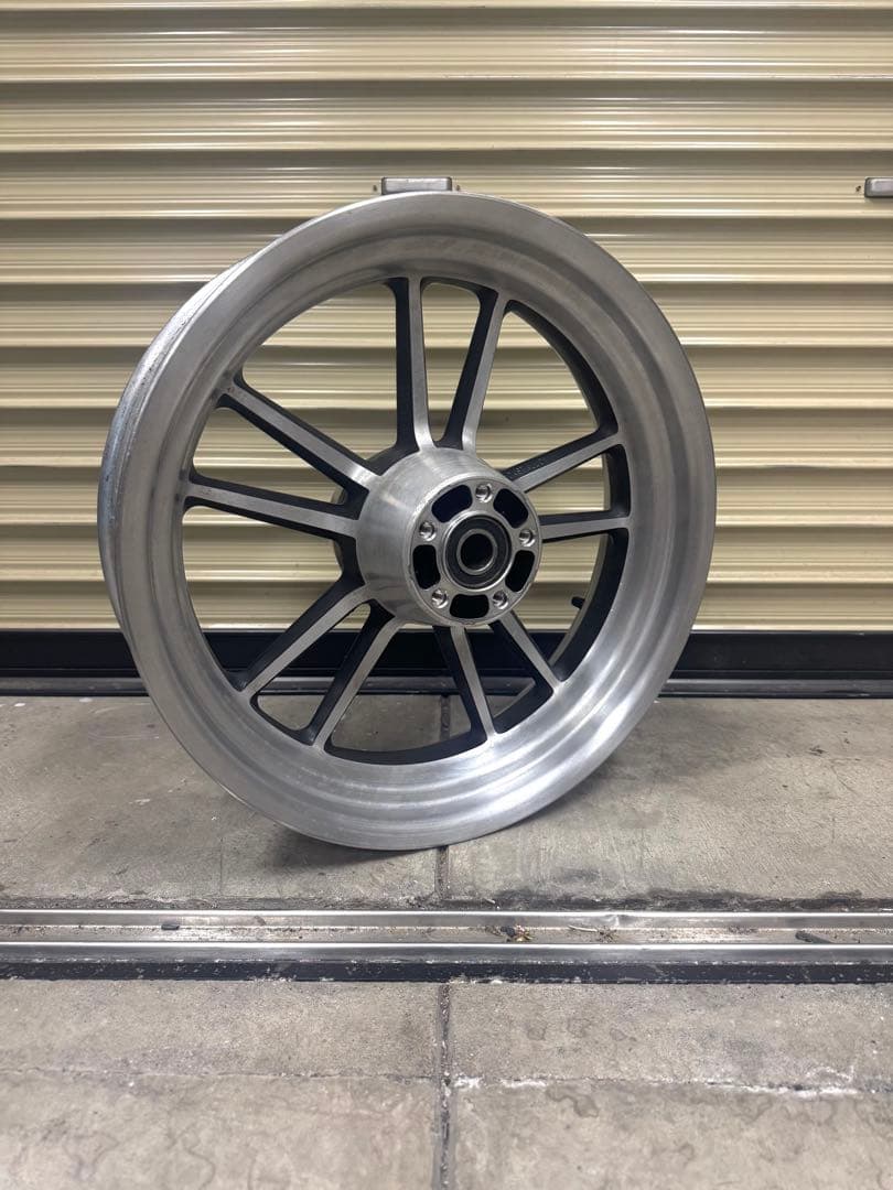 Harley-Davidson ハーレーダビットソン　純正ホイール　fxdl