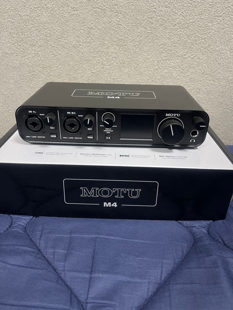 MOTU M4オーディオインターフェース