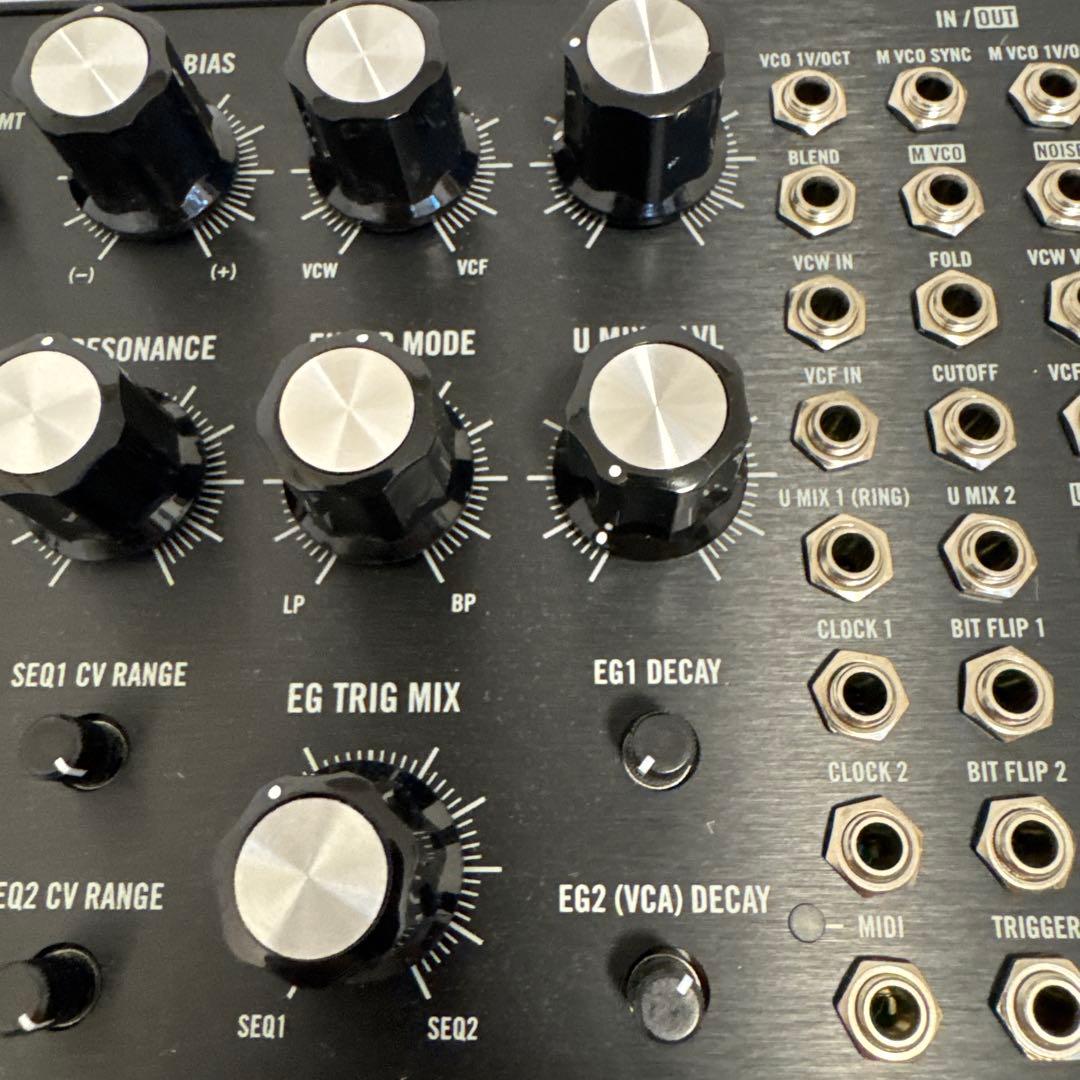 moog LABYRINTH アナログシンセサイザー