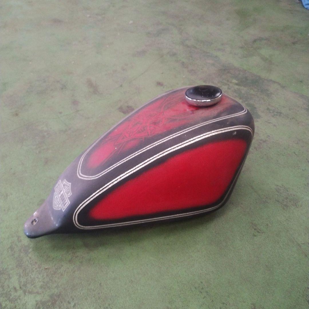 スティード400 ガレージt＆f製 FRPスポーツスタータイプタンク。